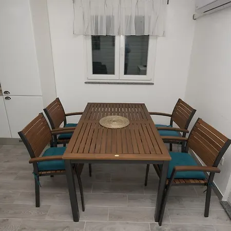 Apartment Jure Slatine